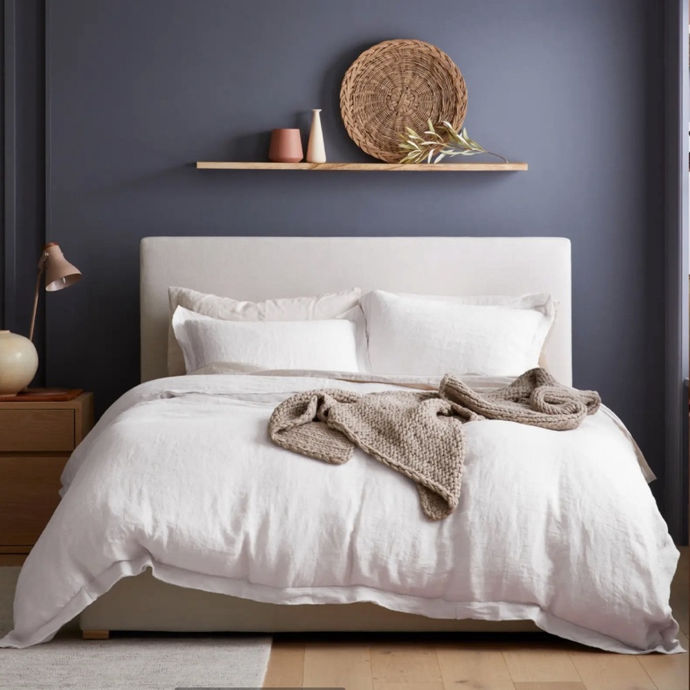 NEW Quince European Linen Double Flange Duvet Cover Set. Queen cover w 2 shams
